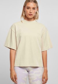 Urban Classics HEAVY  - Navadna majica - softseagrass