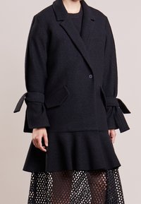 DESIGNERS REMIX Klassischer Mantel - black