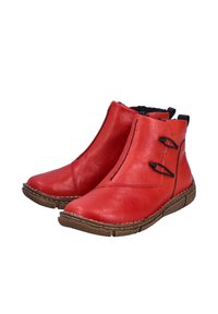 Rote Leder-Ankle-Boots mit strukturierter Oberfläche, ausgestattet mit einem Reißverschluss, dekorativen schwarzen Schnürsenkeln und einer braunen Gummisohle.