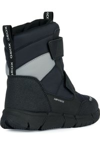 Bottes d'hiver noires en matériaux synthétiques et néoprène, avec une sangle à velcro, un col rembourré et une semelle texturée. Présentent des accents gris.