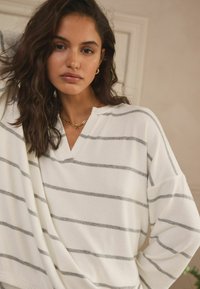 Next LONG SLEEVE REGULAR FIT SET - Pyjama - white stripe