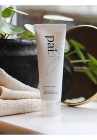 Pai Skincare MIDDLEMIST SEVEN nieokreślony