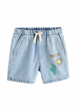 Lyseblå denimshorts med elastisk talje, hvid snor, sidelommer og broderi med kaktus, sol og "VAYCAY" på højre forben.