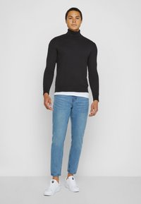 Newport Bay Sailing Club Calças de ganga de perna direita - denim blue