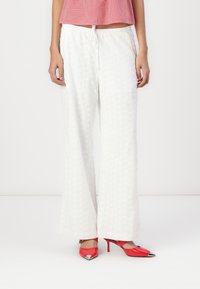 Hollister Co. - Eyelet Pull-On Baggy Pants - Trousers - bright white Thumbnail Image 1