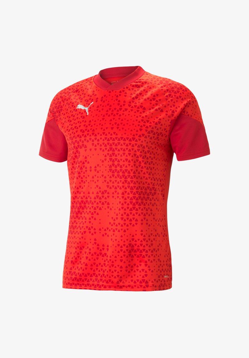 Maglietta sportiva rossa con un motivo triangolare, maniche corte e colletto a contrasto. Realizzata in un tessuto traspirante con un logo sul petto.
