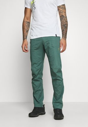 ROOTS PANT - Tygbyxor - pine/kiwi