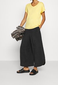 Soyaconcept T-paita - yellow