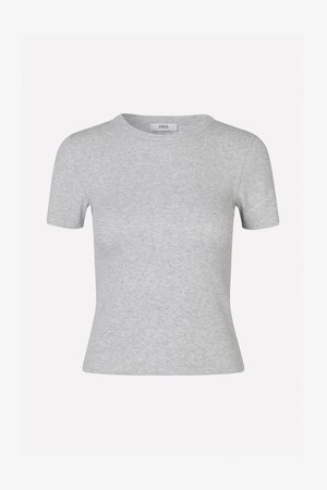 Graues kurzärmeliges T-Shirt mit geripptem Stoff, rundem Ausschnitt und figurbetontem Schnitt, versehen mit einem dezenten Markenlabel.