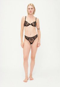 Undress Code CHANTILLY BRA - Liemenėlė su lankeliais - gardenia black