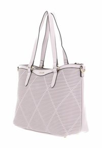 Sac fourre-tout violet clair avec texture côtelée, motif en losange, double anses, accents en métal doré et une fermeture éclair.