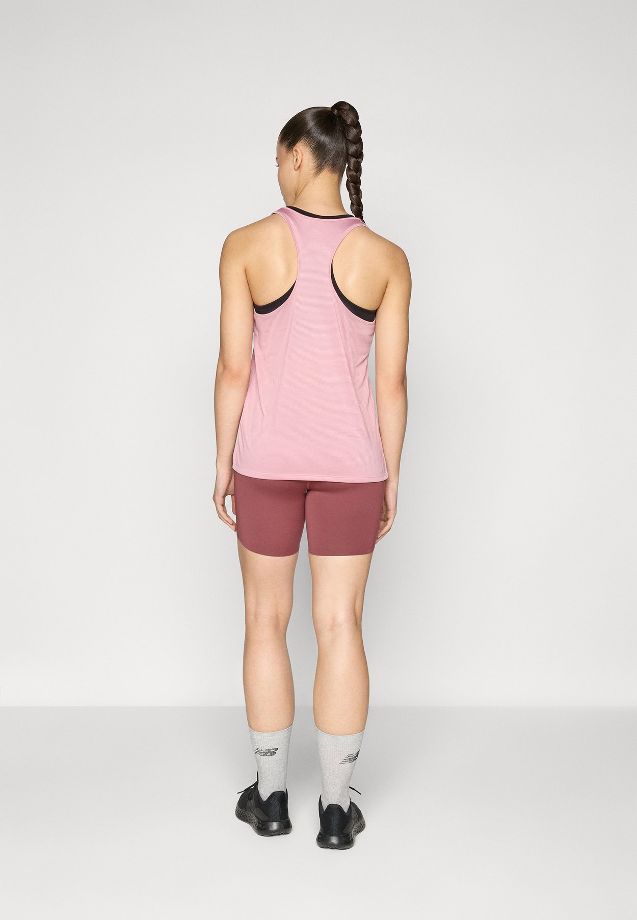 SLEEK POCKET HIGH RISE SHORT