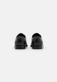 Pier One LEATHER  - Sapatos de atacadores - black