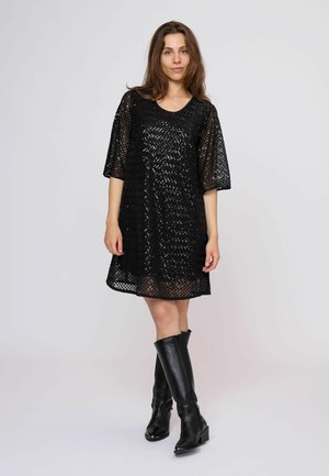 GINAMARI - Dienas kleita - black