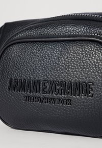 Armani Exchange BELT BAG UNISEX - Övtáska - black