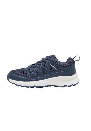 Baskets en mesh bleu marine et synthétique avec semelle blanche, lacets à l’avant et marquage « bruno banani » sur le côté.