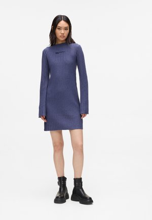 PLISSE KNIT - Strickkleid - skipper blue