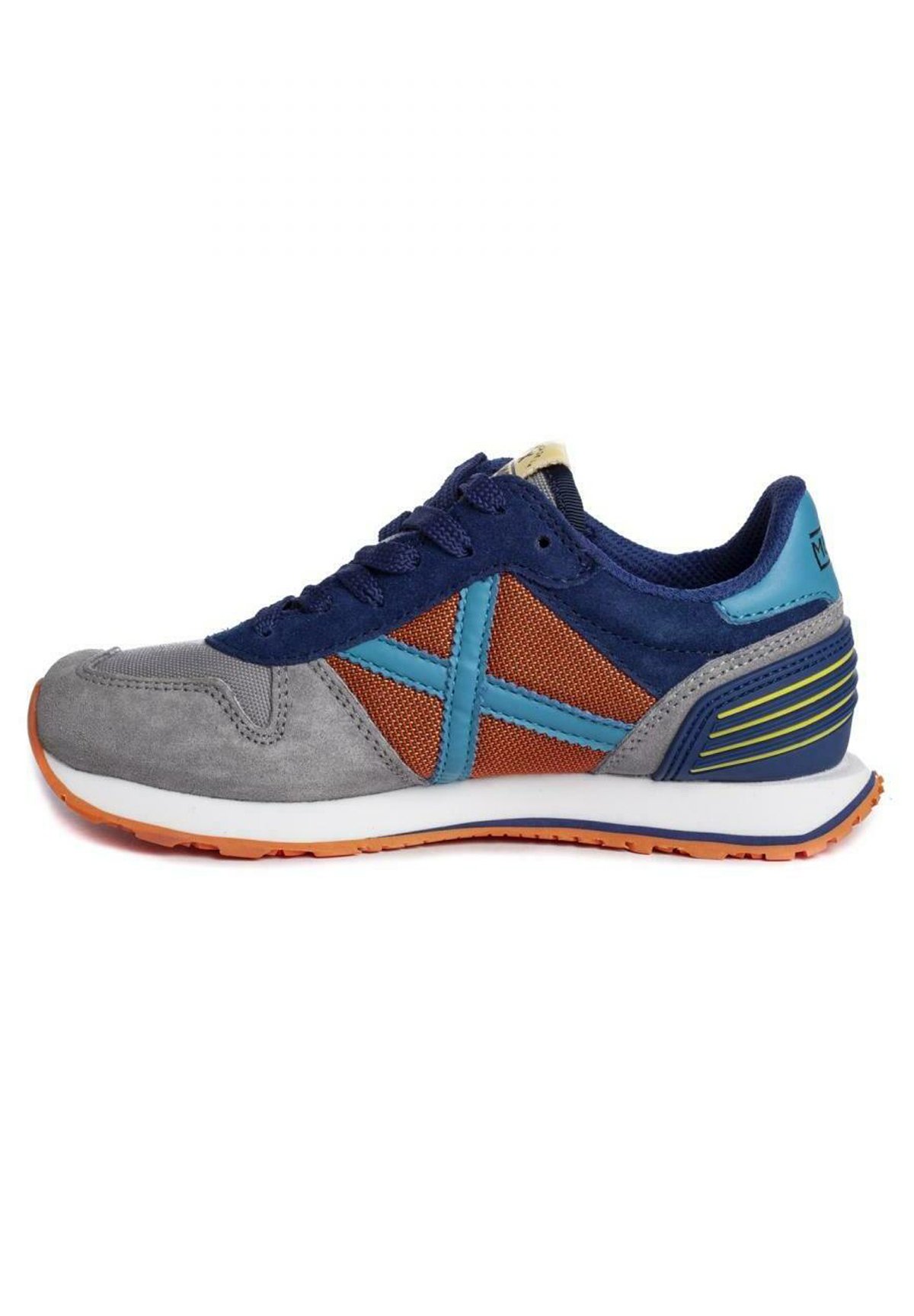 Scarpe Guess pacchetto autunno inverno guess mix premium zalando outlet  [502829] | Stock scarpe | merkandi.it - Merkandi B2B