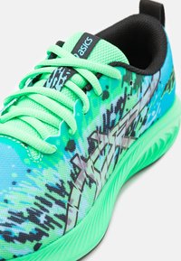 ASICS GEL NOOSA TRI 16 UNISEX - Løpesko for vei - new leaf/glacier grey