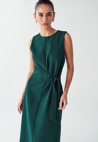 WILLA CAIRA - Denní šaty - emerald