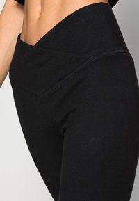 Hollister Co. Leggings - Byxor - black