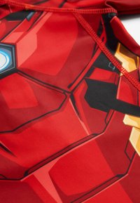 Next Plavky - red