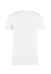 Witte katoenen t-shirt met korte mouwen en een ronde hals. Glad textuur, standaard pasvorm, geen bedrukking of ontwerpdetails zichtbaar.