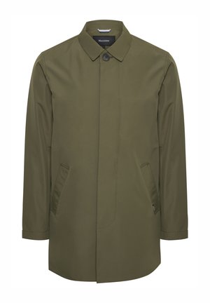 Olivno zelena dežna jakna s ovratnikom, gumbom za zapiranje, dvema stranskima žepoma in gladko teksturo. Ima minimalističen dizajn in ravno kroj.