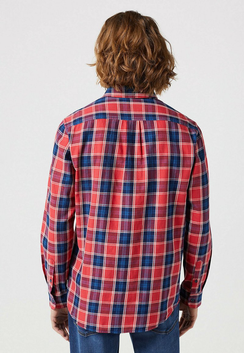 Wrangler Chemise boutonnée à carreaux rouges pour homme, rouge, Moyen