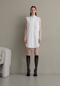 EDITHMARCEL SLEEVELES CHAMISIER - Φόρεμα πουκάμισο - white