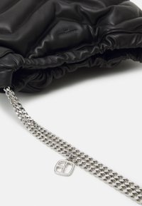 Claudie Pierlot Handväska - black