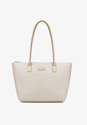 Béžová taška s texturou, se dvěma ramenními popruhy a malou obdélníkovou značkovou nášivkou vpředu.