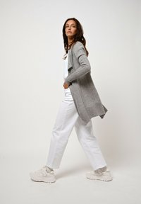 Authentic Cashmere CHÉSERY - Vest - mottled cloud