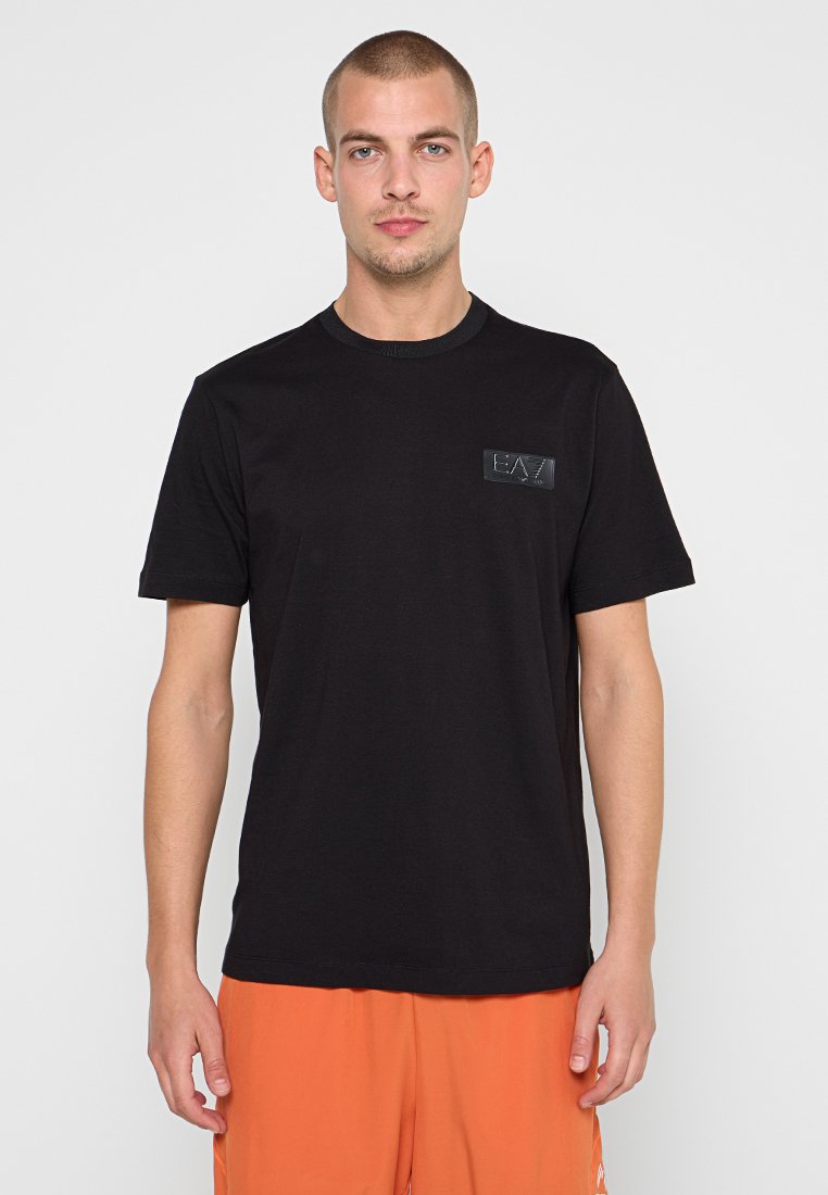 EA7 Emporio Armani T-shirt basic zwart EA7 Emporio Armani T-shirt basic zwart