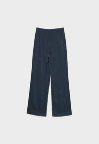 Pantalon bleu marine à jambes larges avec taille haute et passants pour ceinture, présenté à plat sur un fond clair.