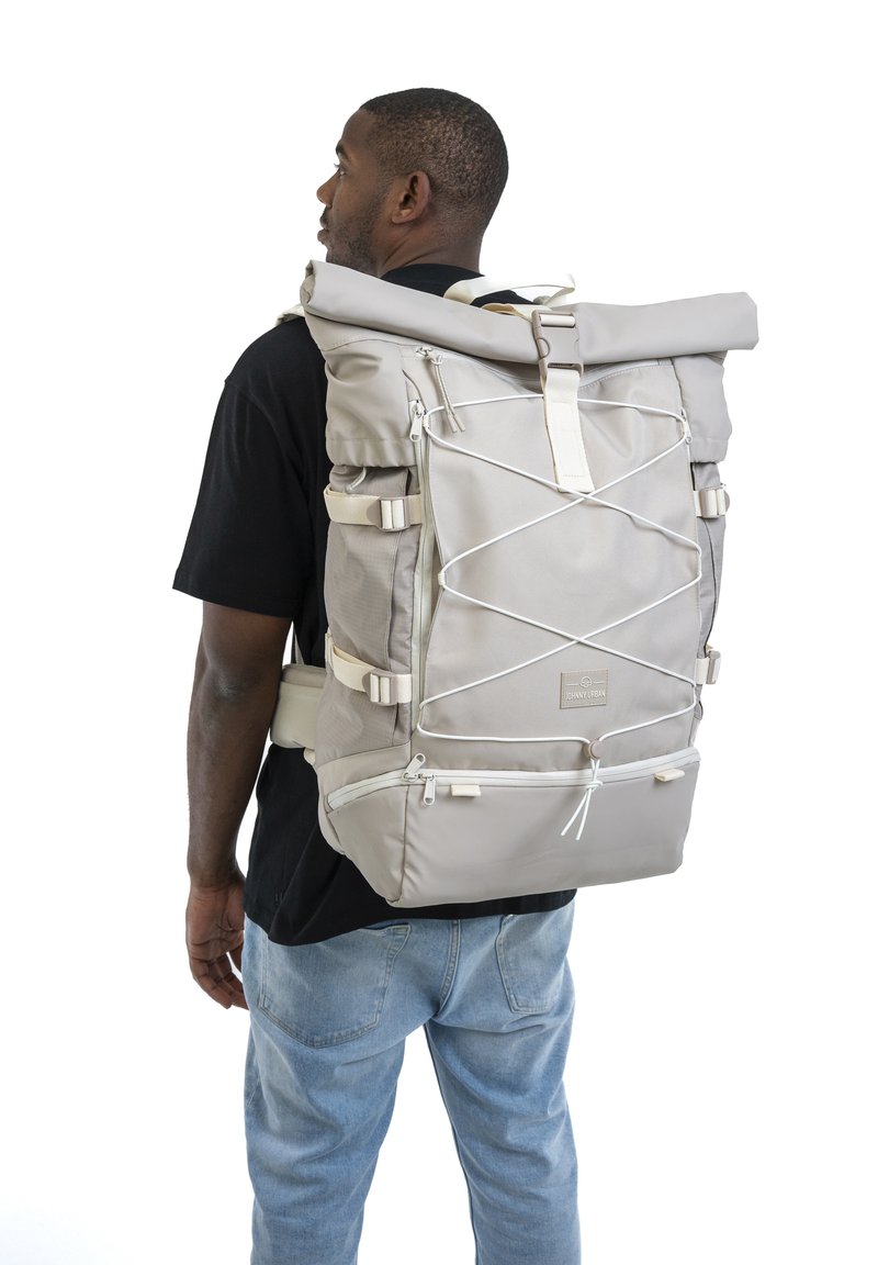 Johnny Urban - TRAVEL ALLEN XL - Mochila - sand, Ampliar