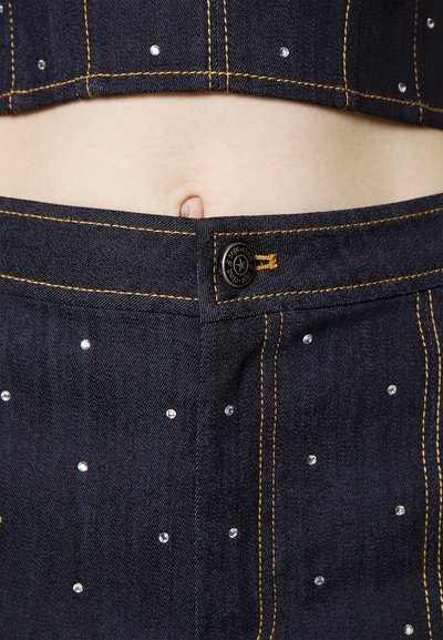 Cinq à Sept ORA PANT - Jean bootcut - indigo