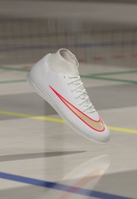 Επιλέχθηκε, white/blur/bright crimson