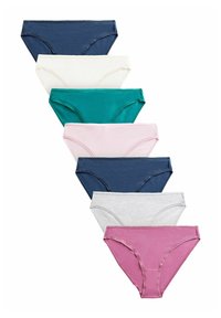 Set med sju bomullsunderkläder i olika färger: marinblå, vit, teal, rosa, mörkblå, grå och magenta. Varje par har en klassisk bikinitrosa.