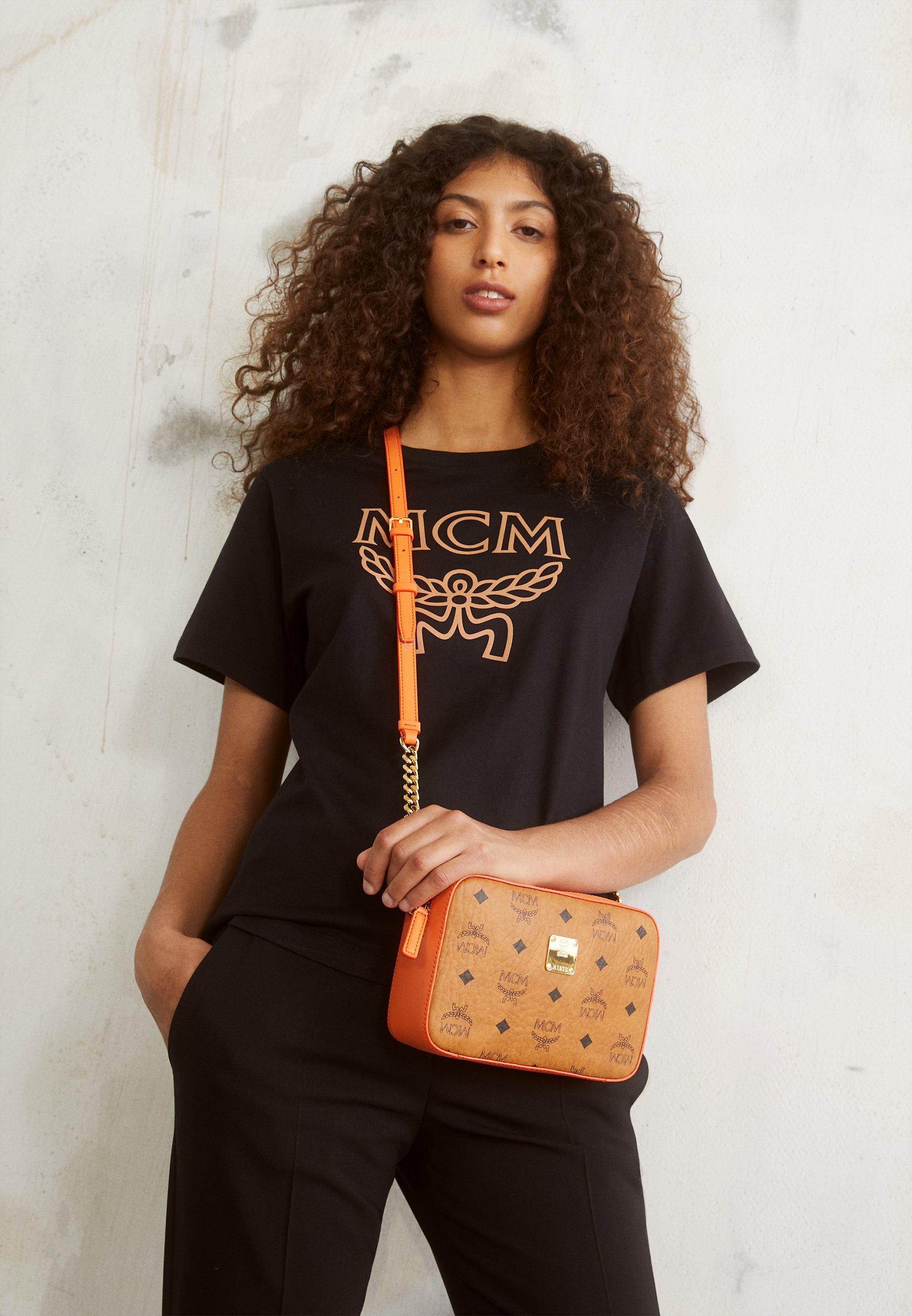 Denken Mittel Gemüsehändler mcm camera bag Entwicklung von buchstäblich