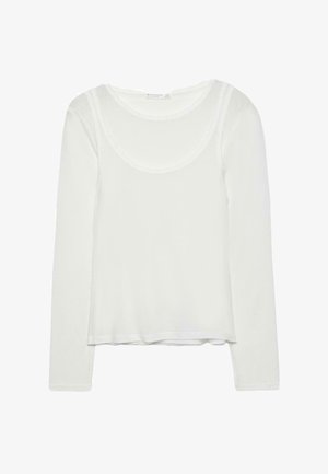 Haut superposé à manches longues blanc pour femmes avec encolure dégagée et silhouette ajustée, présenté à plat sur un fond blanc.