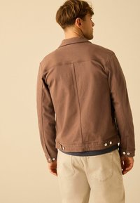 Next - REGULAR FIT - Jeansjacka - rust brown Miniatyrbild 1