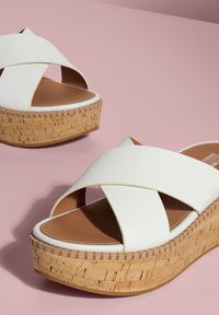 FitFlop ELOISE  - Muiltjes met hak - wit