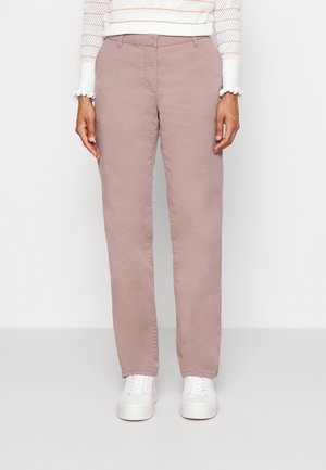 Pantalons rose clair à coupe droite, en coton doux. Comprend des poches standards et une texture lisse et uniforme.