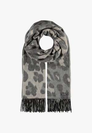 Grå og sort leopardprintet tørklæde med frynsede ender, formet i en cirkulær sløjfe med et lille rektangulært mærke.