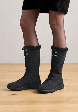 Platform boots - black