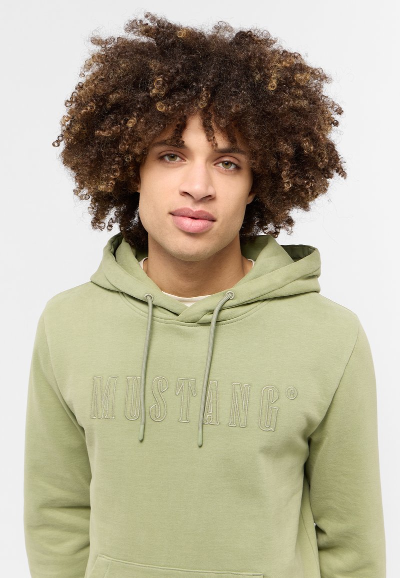 Mustang Hoodie grün/green Zalando