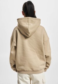 DEF Mikina s kapucňou - taupe