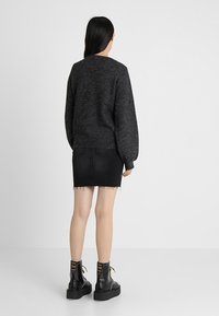 Object Maglione - mottled dark grey