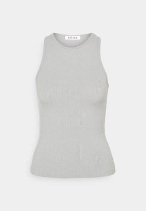 Vaaleanharmaa, ribbineulottu, hihaton toppi pyöreällä pääntiellä, vartalonmyötäinen siluetti ja merkkilappu kauluksen sisäpuolella.